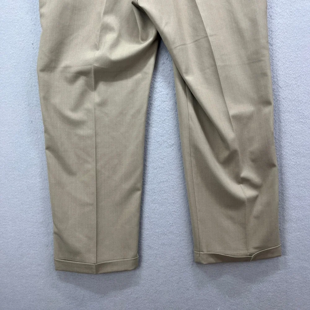 Haggar Dress Pants Mens 38x29 Premium Comfort Khaki Pleated Cuffed Professional